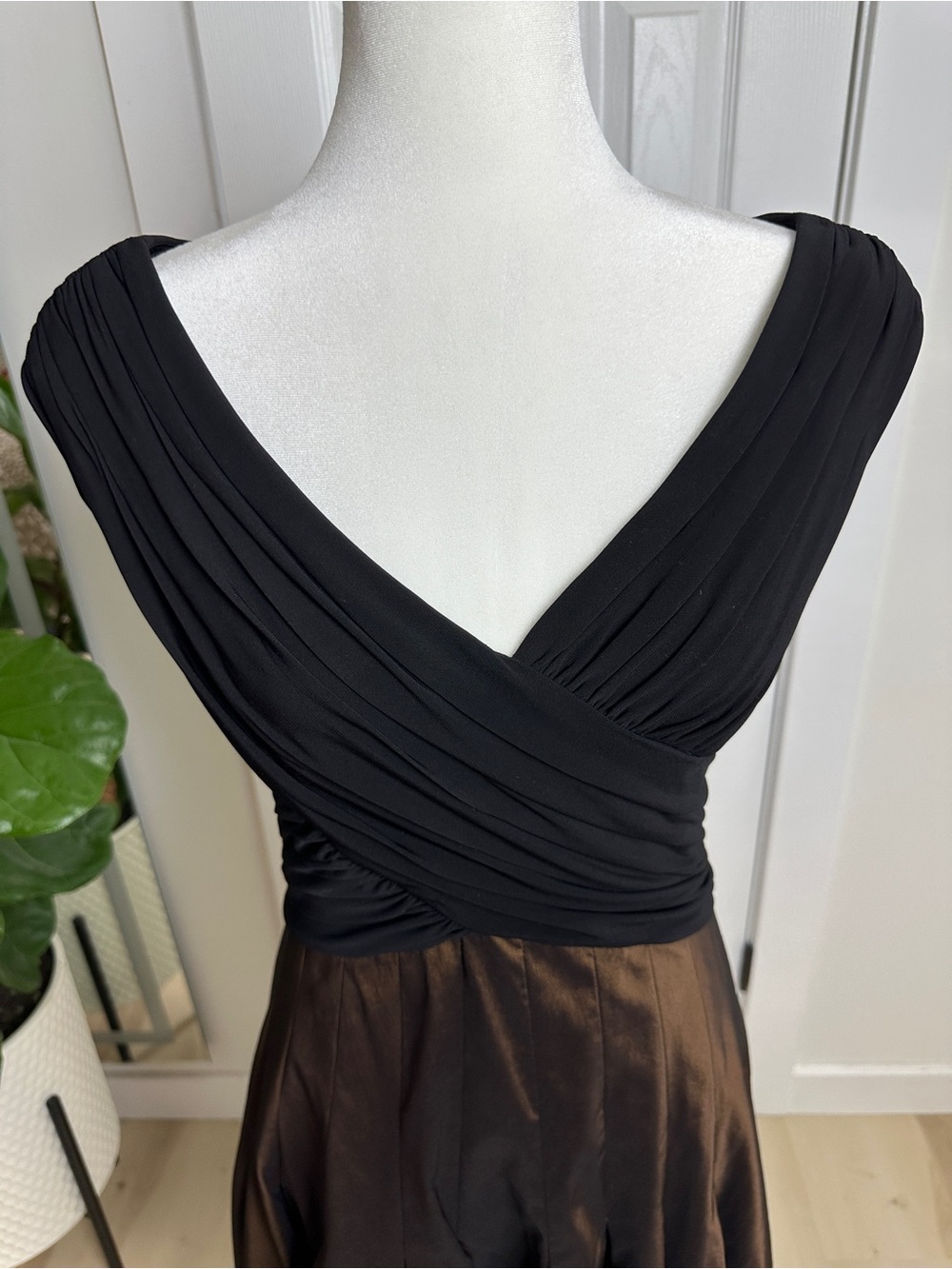 Cache Black Ruched Bodice with Brown Full Midi Skirt Dress - Picture 4 of 5